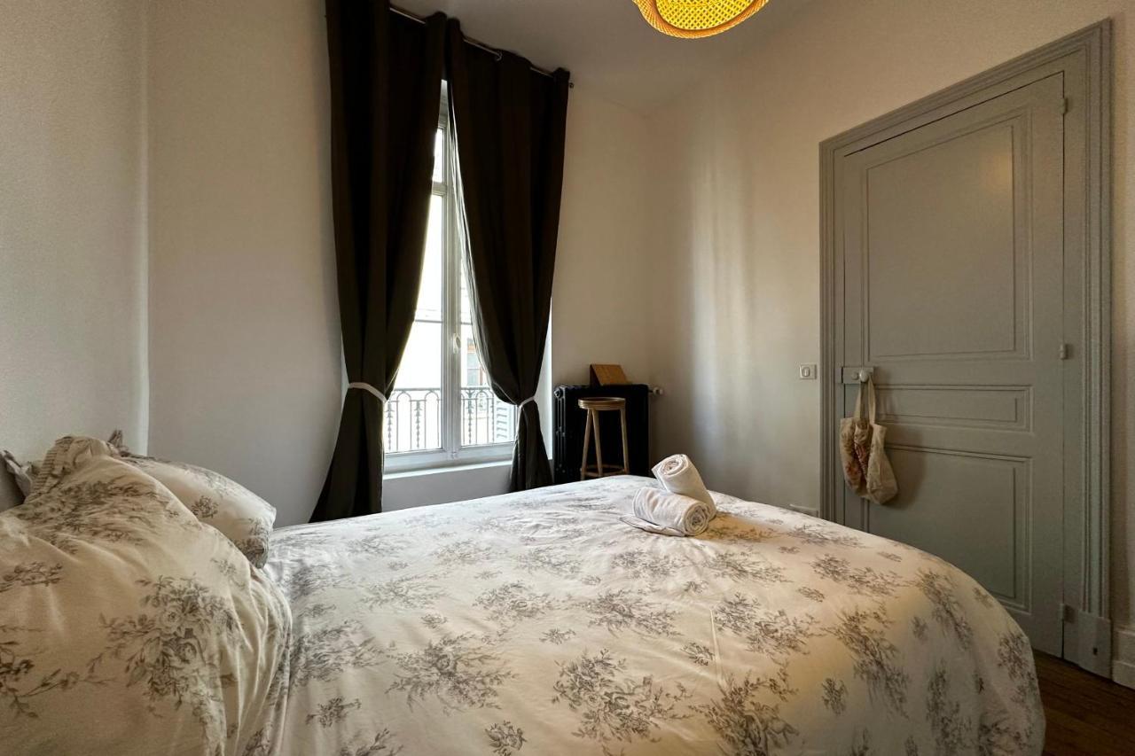 In The Beautiful Districts Of Tours A "Particular" With Great Comfort Villa Kültér fotó